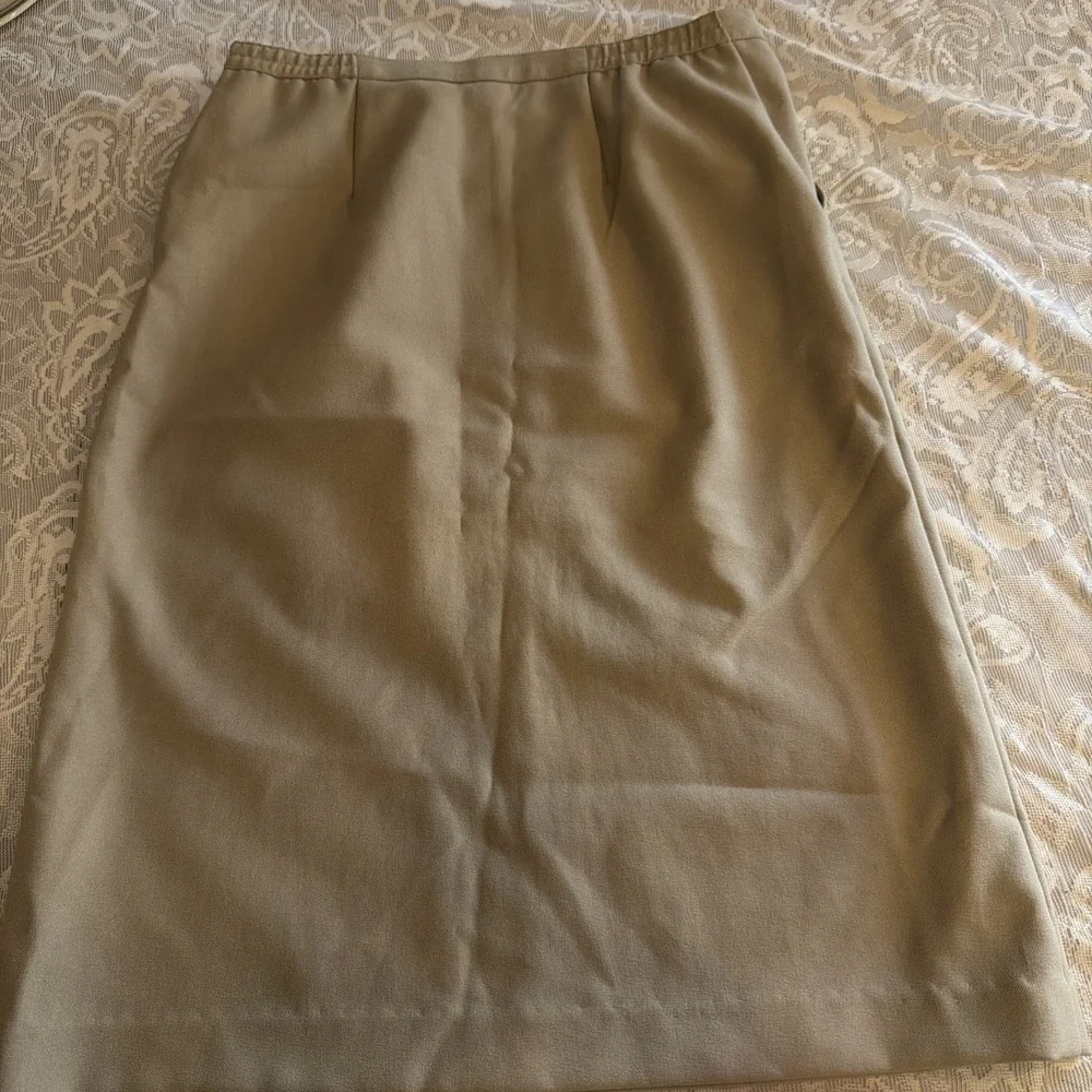 Vintage Haberdashery Women Classic Career Office Skirt Size 12 Secretary Neutral